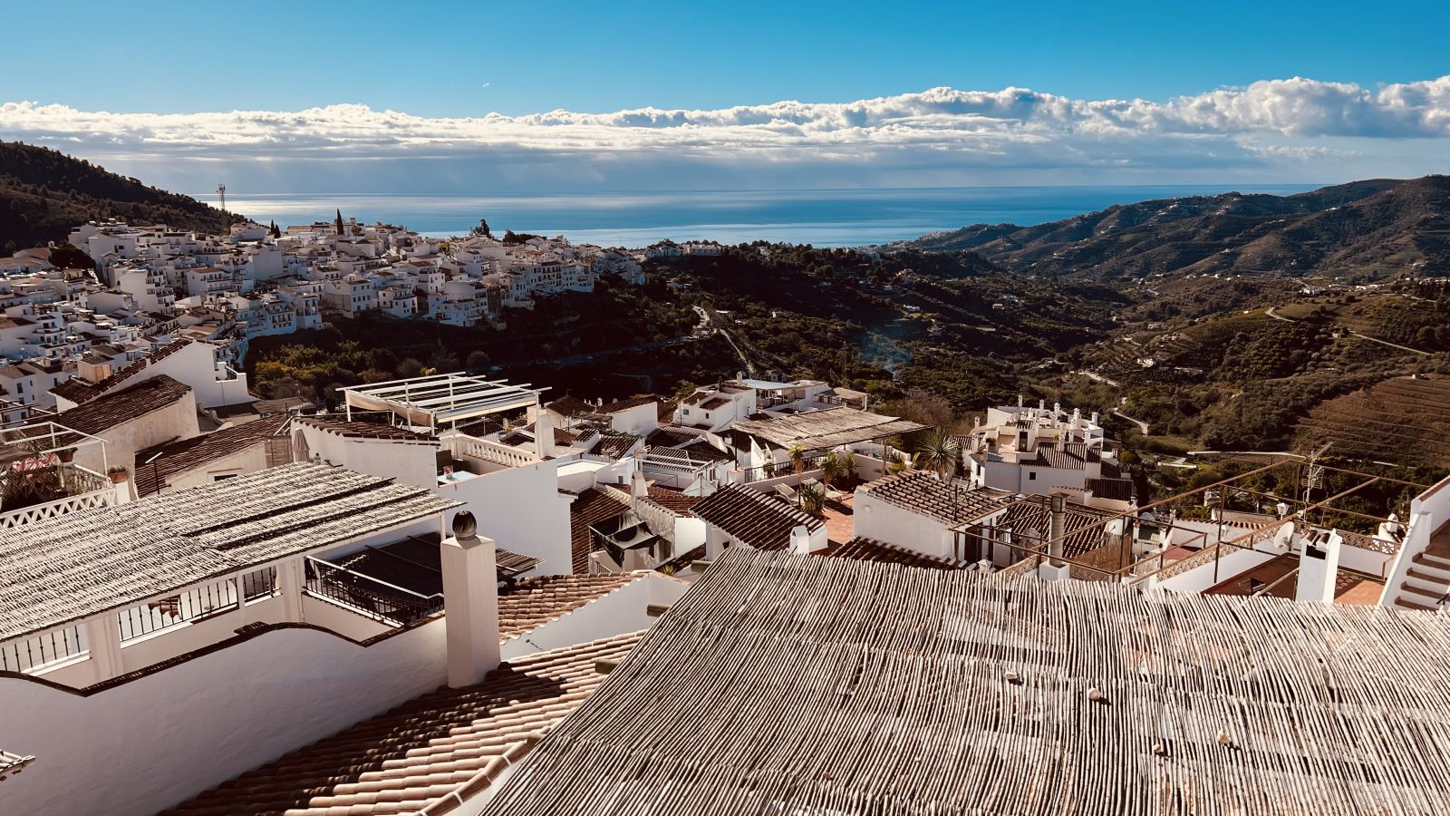 Sicht von Frigiliana auf die Costa del Sol